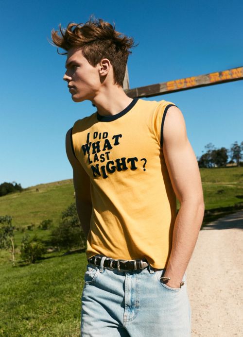 meet the guests - the unexpected guest 500 x 694.jpg